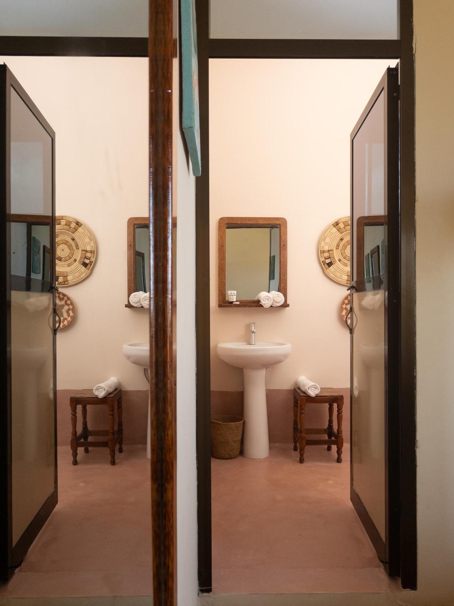 Yasa Boutique Hotel นูงวี ภายนอก รูปภาพ